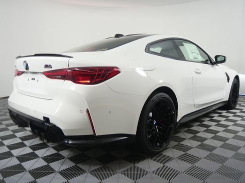 صورة السيارة