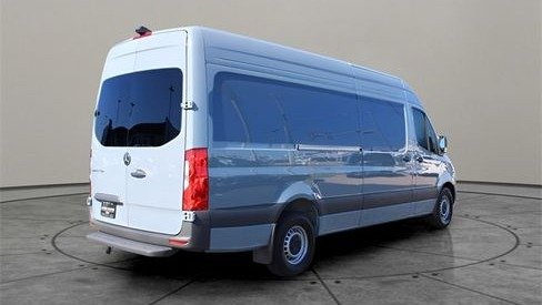 صورة السيارة