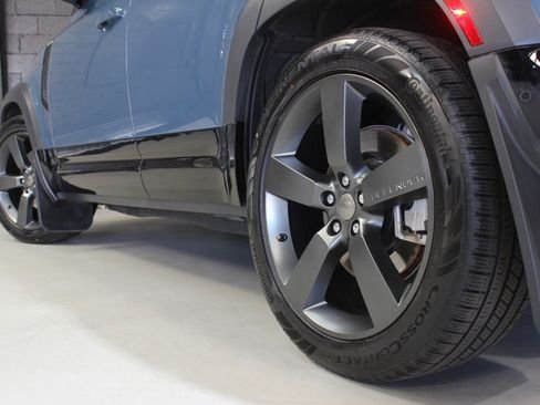 صورة السيارة