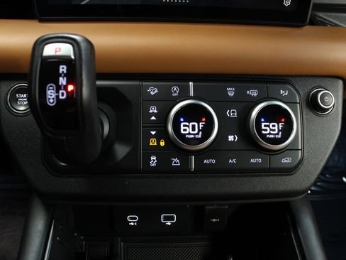 صورة السيارة