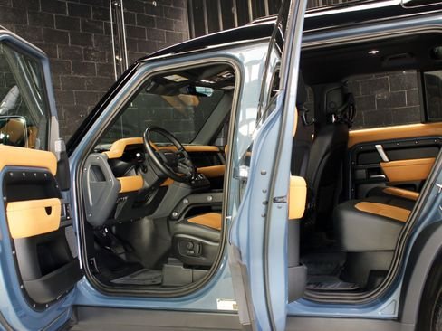 صورة السيارة