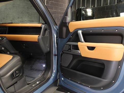 صورة السيارة