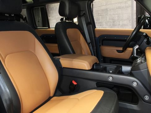 صورة السيارة