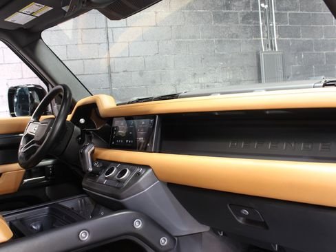 صورة السيارة