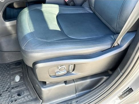 صورة السيارة