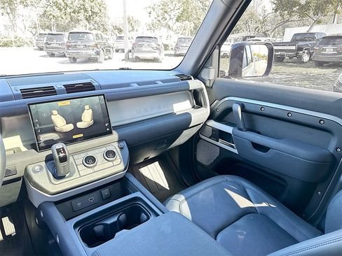 صورة السيارة