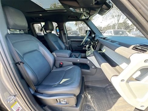 صورة السيارة