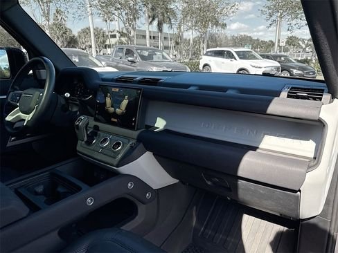 صورة السيارة