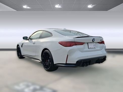 صورة السيارة