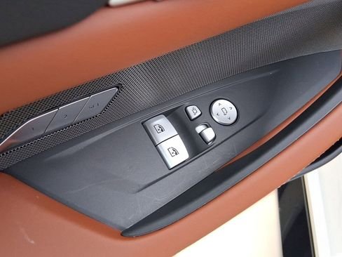 صورة السيارة