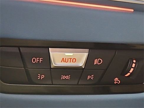 صورة السيارة