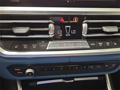 صورة السيارة