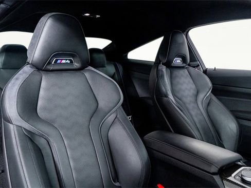 صورة السيارة