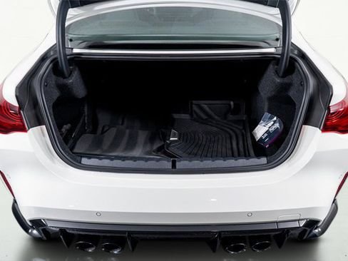 صورة السيارة