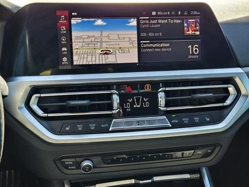 صورة السيارة