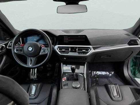 صورة السيارة