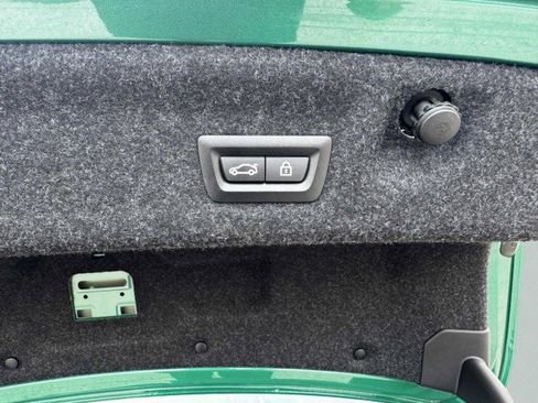 صورة السيارة