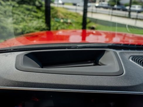 صورة السيارة