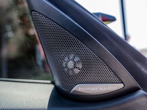 صورة السيارة