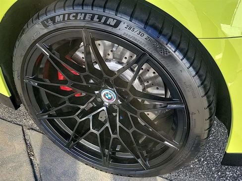 صورة السيارة