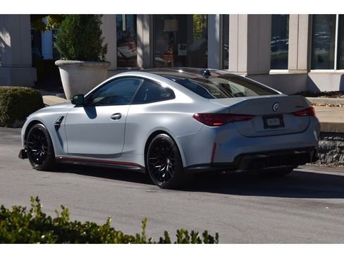 صورة السيارة