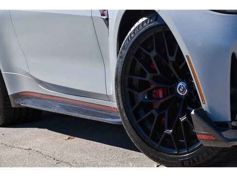 صورة السيارة