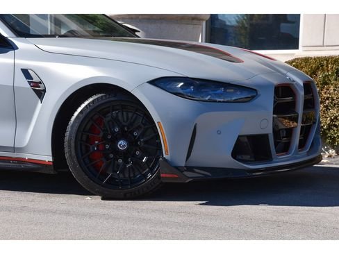 صورة السيارة