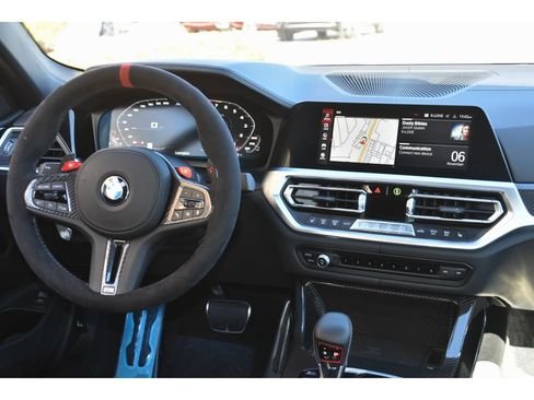 صورة السيارة