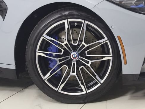 صورة السيارة