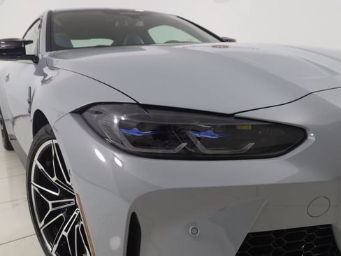 صورة السيارة