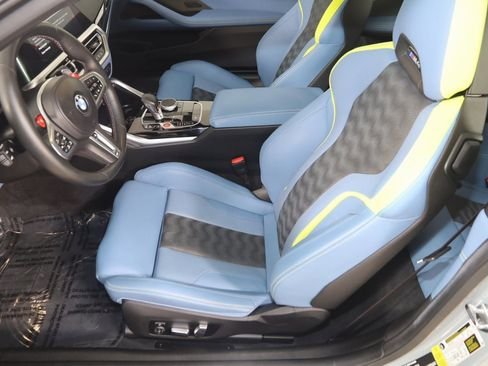 صورة السيارة