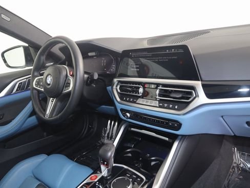 صورة السيارة