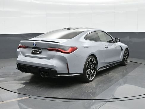 صورة السيارة