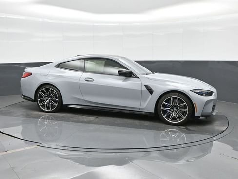 صورة السيارة