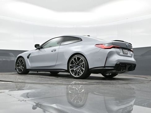 صورة السيارة