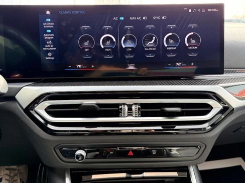 صورة السيارة