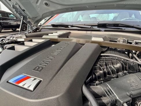 صورة السيارة