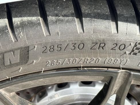 صورة السيارة