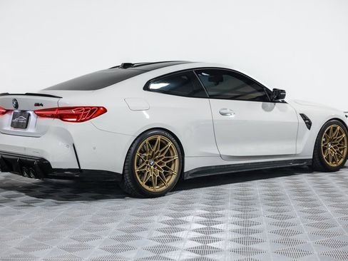 صورة السيارة