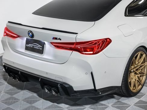 صورة السيارة