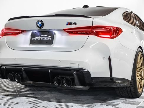 صورة السيارة