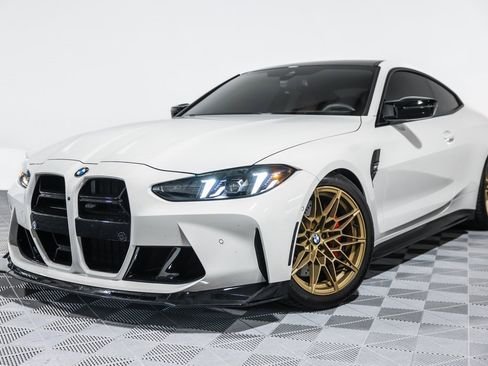 صورة السيارة