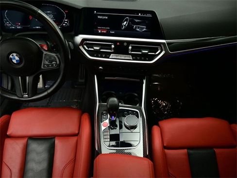 صورة السيارة