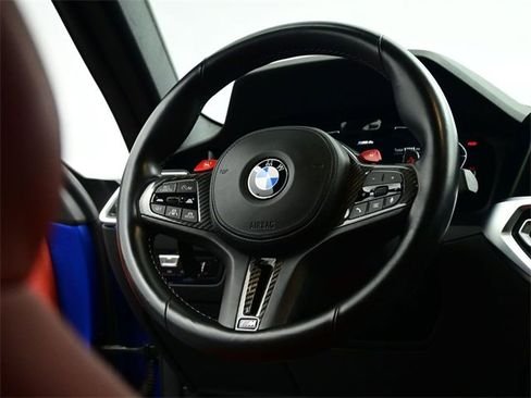 صورة السيارة