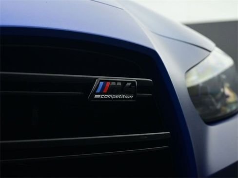 صورة السيارة