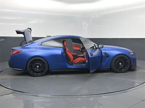 صورة السيارة