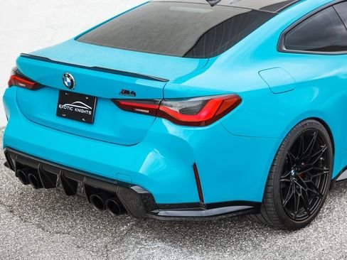 صورة السيارة