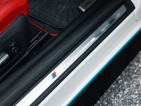 صورة السيارة