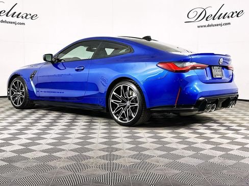 صورة السيارة