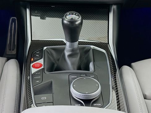 صورة السيارة